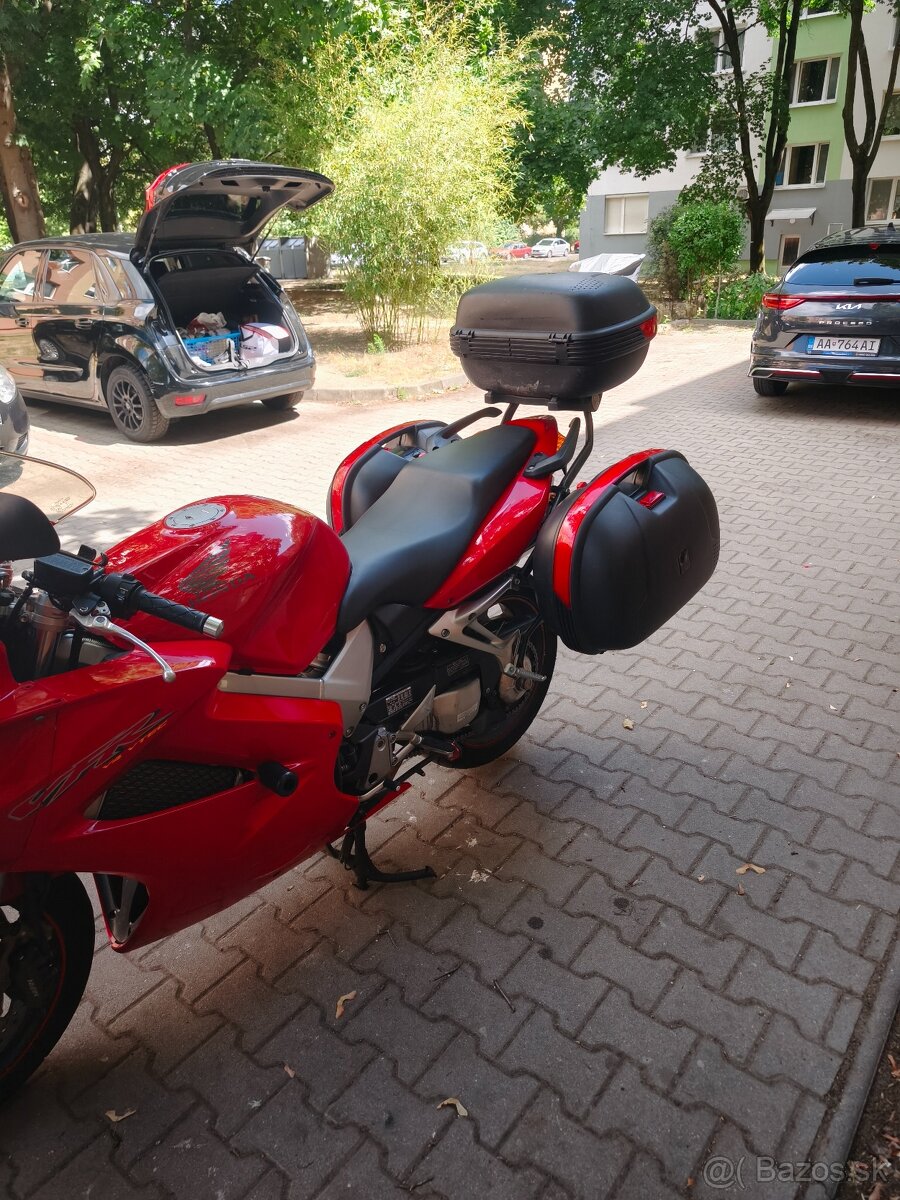 Honda VFR 800 A2 2002 - 13