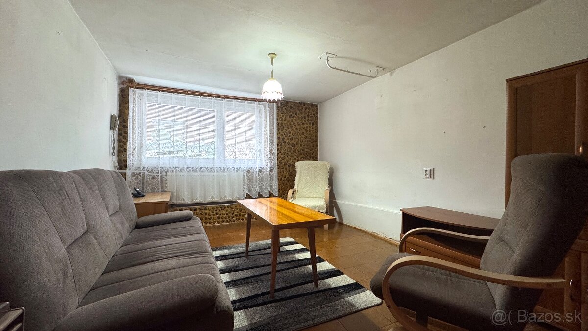 Rodinný dom s dispozíciou 6+1 v obci Závod - 13