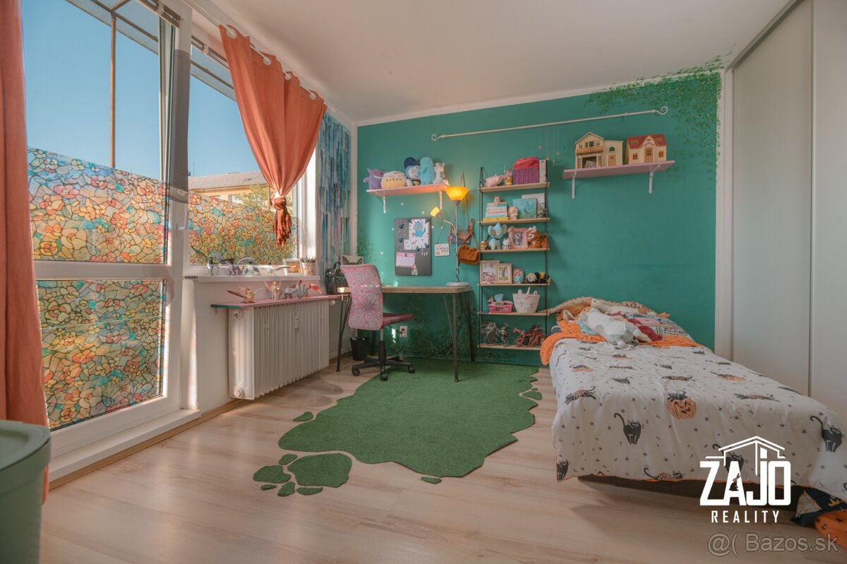 PRIESTRANNÝ 4-IZBOVÝ BYT – BÁNOVCE NAD BEBRAVOU - 13