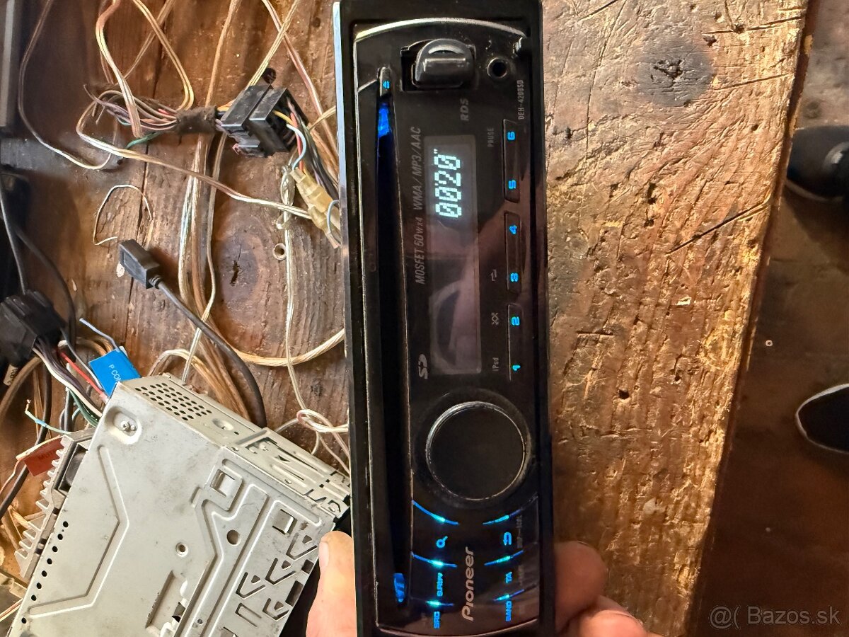 Pioneer AVH-290BT - 13