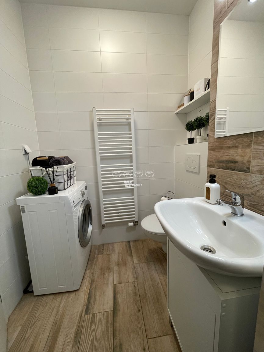 Na prenájom 2-izbový byt s veľkou terasou a parkovacím miest - 13