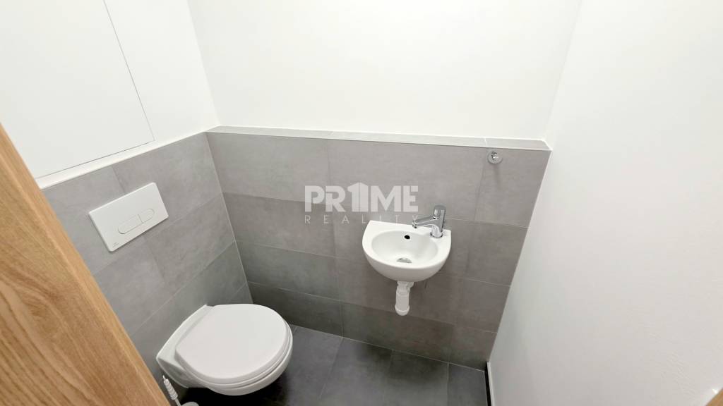 BÝVAJ PRVÝ V 2,5i byte, OVOC.SADY, BALKÓN,PARKING, Ivanska c - 13