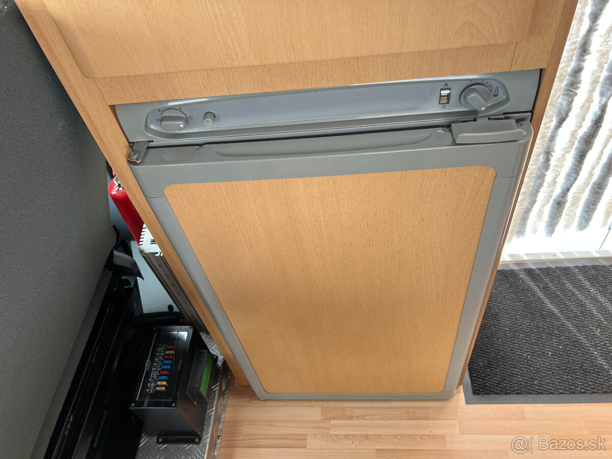 Obytné auto Ford Sirio 592 Roller, Rok 2008 - 13