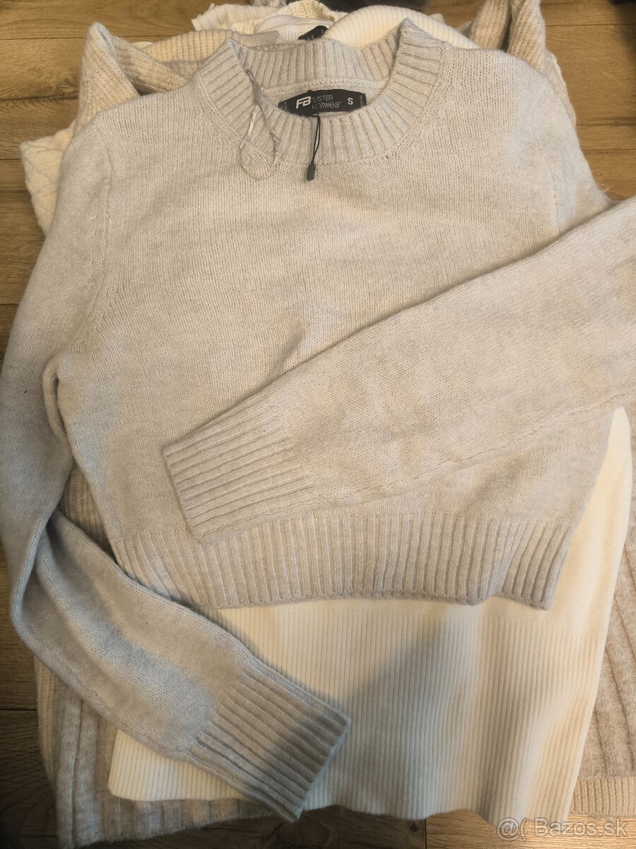 Predám dámske svetre - 13
