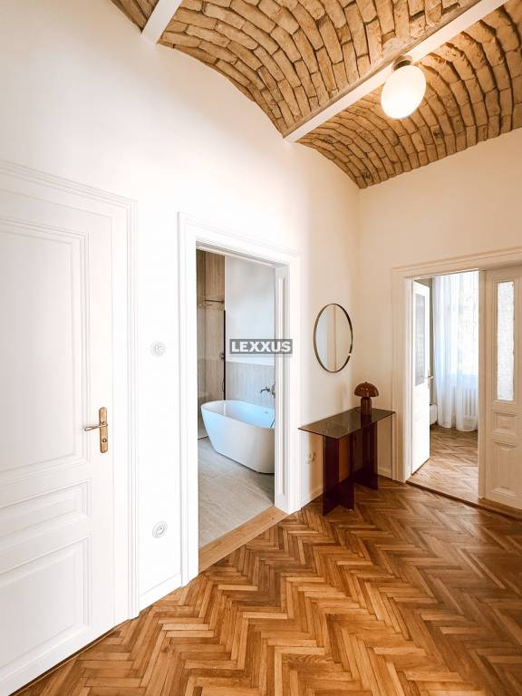 | Jedinečný 3i byt v boutique prevedení kvalitnej rekonštruk - 13