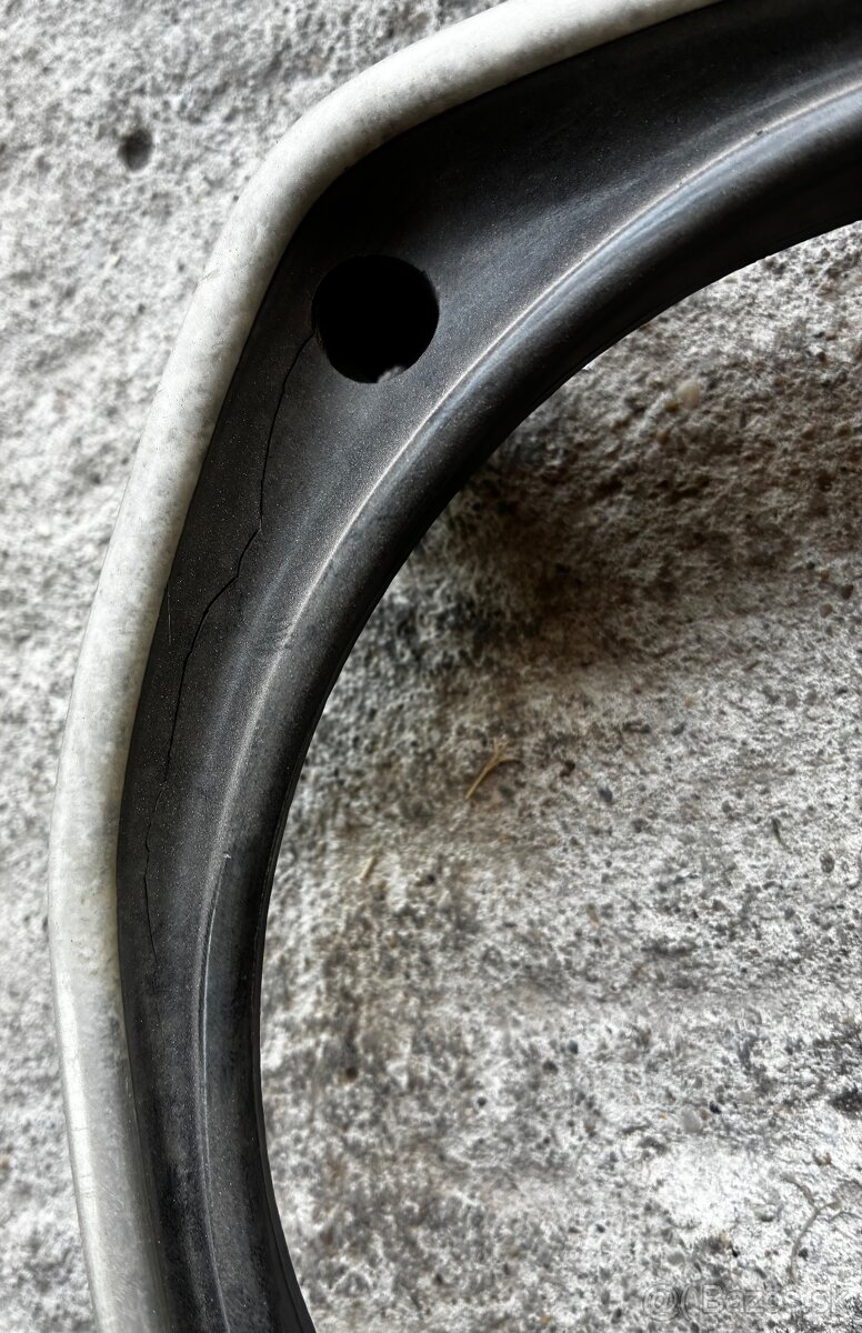 Predná maska Škoda GLS / LS / L / M - 13