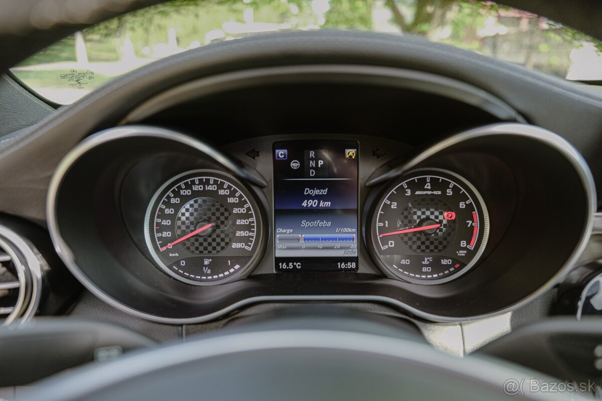 Mercedes C43 AMG FULL VYBAVA - 13