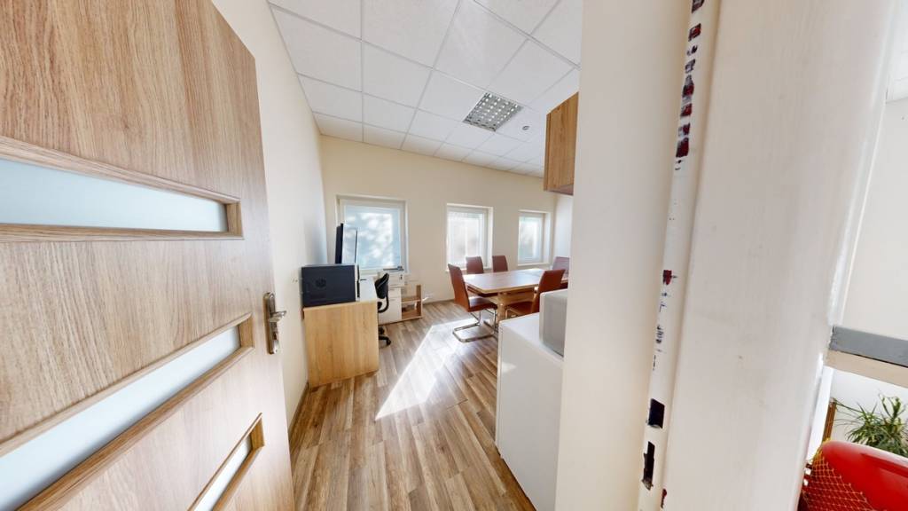 PRENÁJOM Skladová hala 456 m2 s kanceláriami, Senica centrum - 13