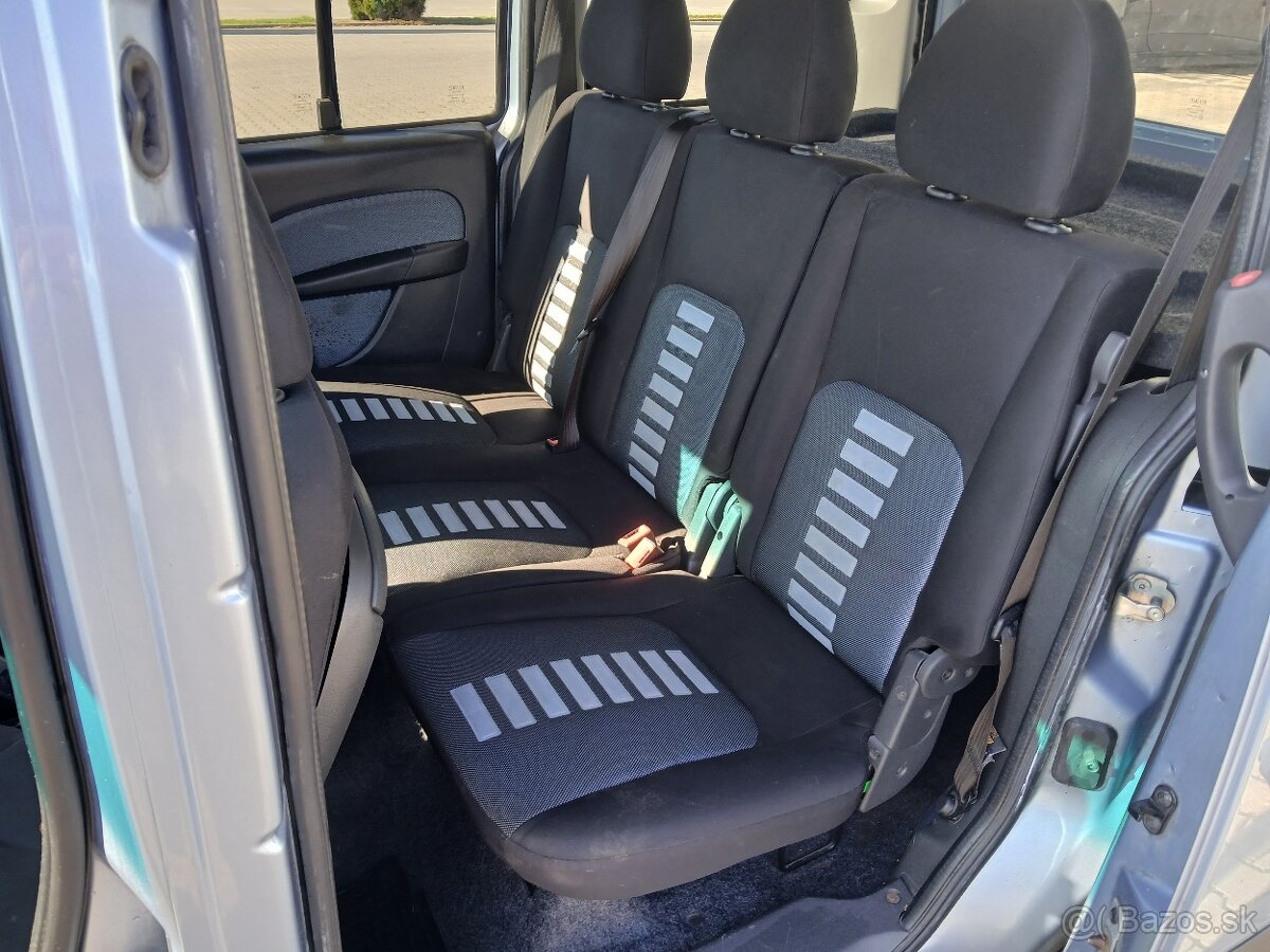 Fiat Doblo 1.3jtd 62kw Acapulco model 2009 - 13