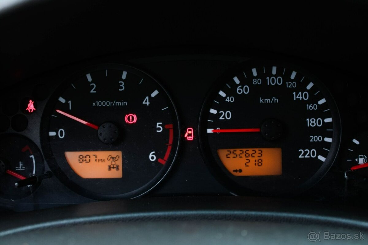 Nissan Navara DoubleCab 2.5D XE - 13