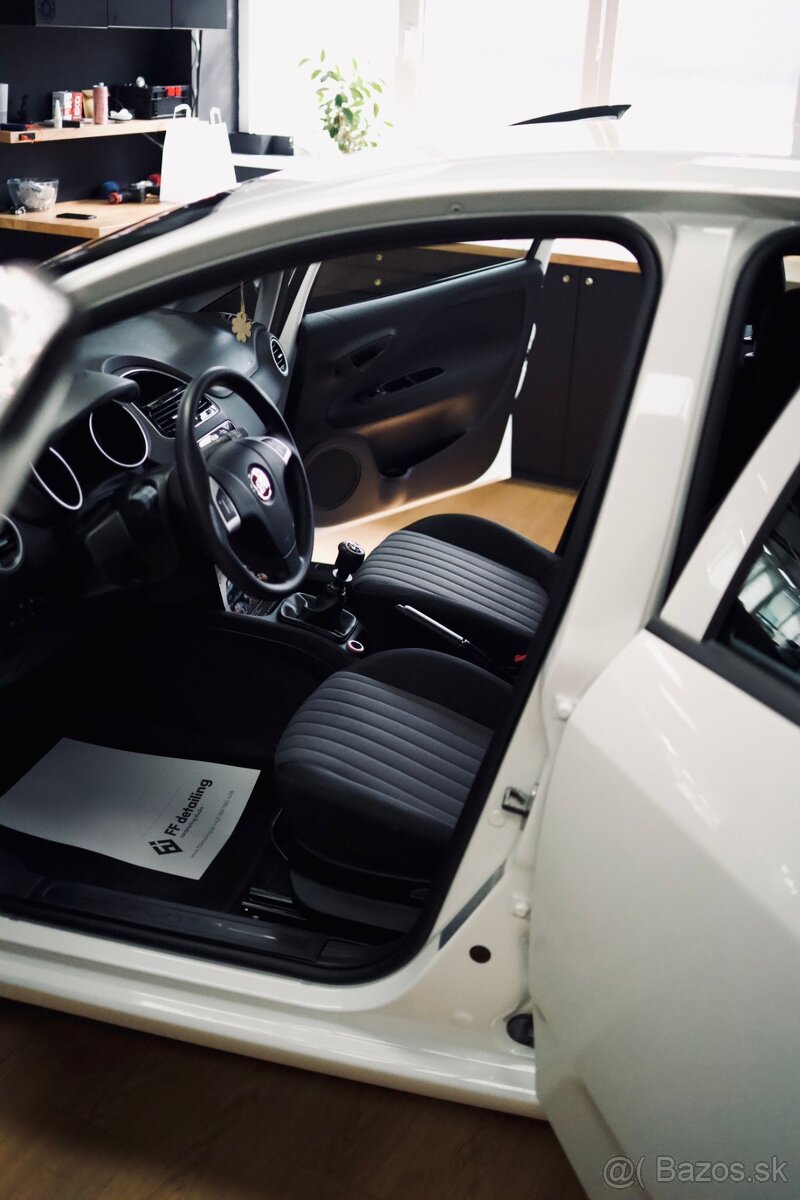 Fiat Punto 2018 - 13