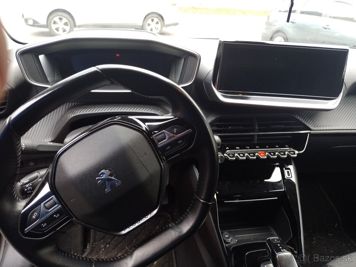 Peugeot 208-e Elektro - 13