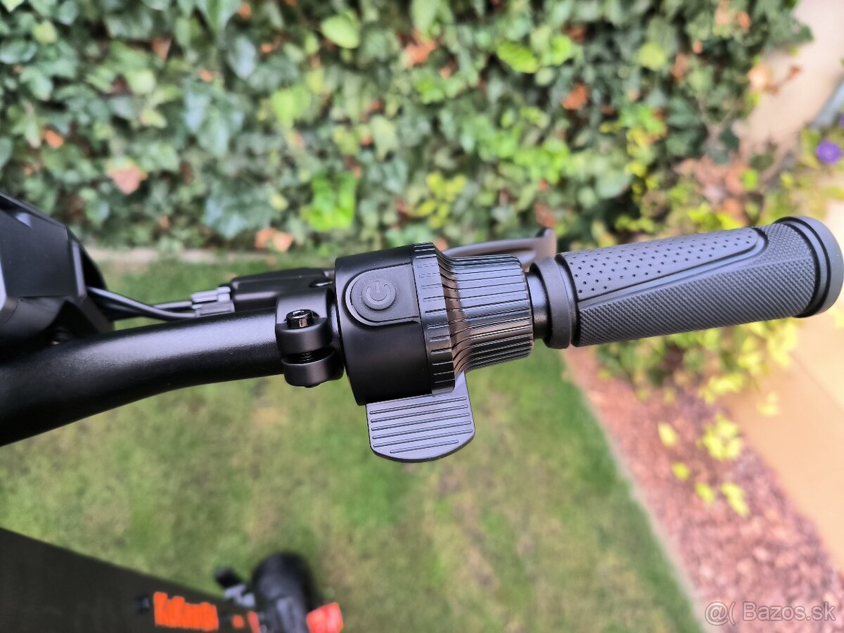 Kukirin G4 2025 - ZARUKA - 0 Kilometrov - 13