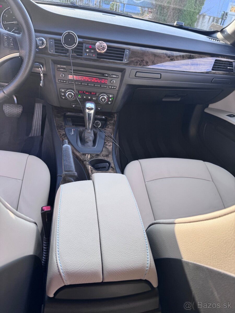 BMW 320 I Cabrio - 13