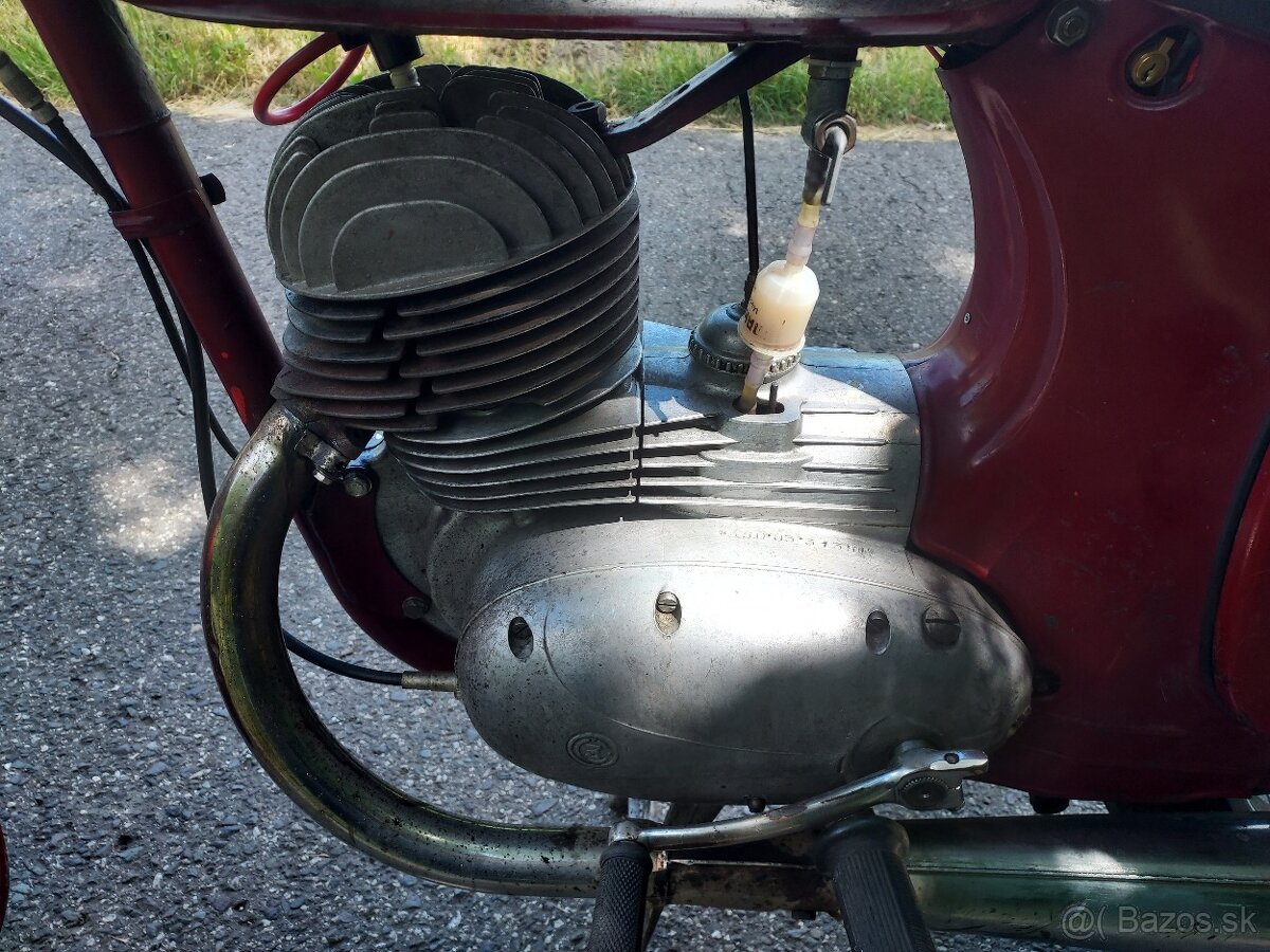 ČZ 175 typ 450.05 de luxe - 13