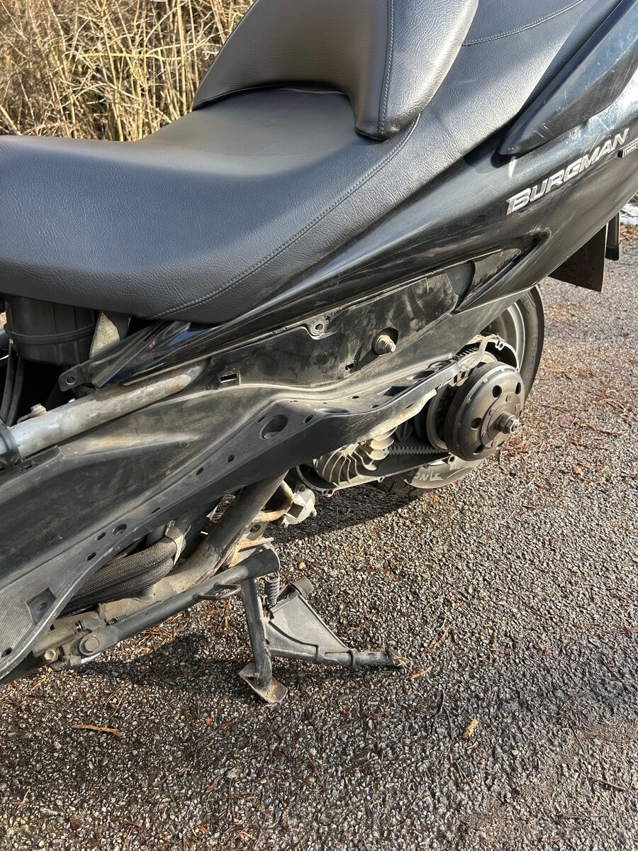 Suzuki Burgman 400 - 13