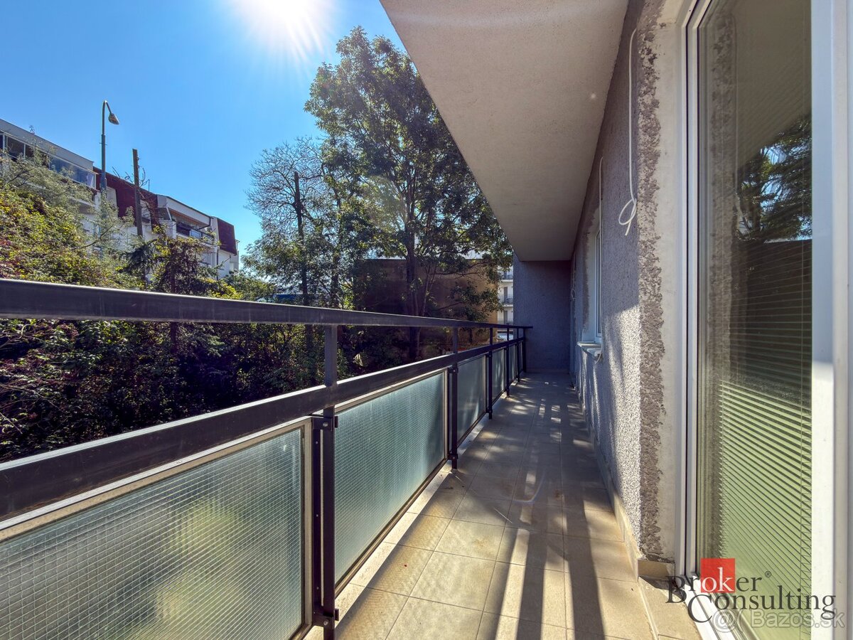Novo-zrekonštruovaný 3i byt s balkónom na Hradnom kopci – foto 8