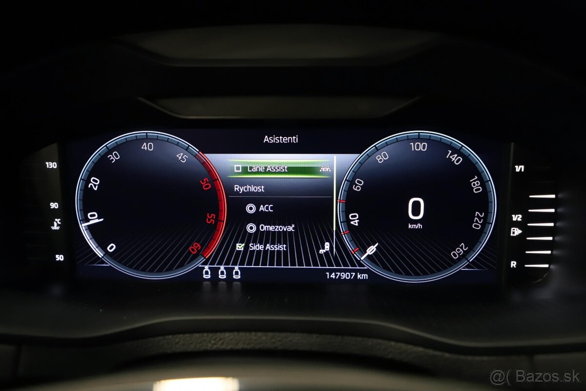 Škoda Karoq 2.0 TDI 110kW Sportline manuál - 13