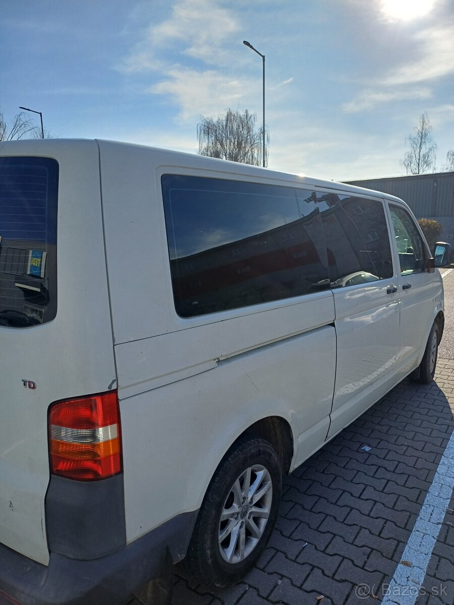 Predám Volkswagen Transporter / Caravelle 9 miestny - 13
