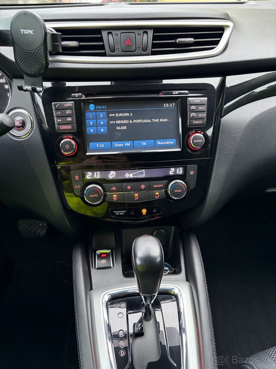 Nissan Qashqai 1.2 - 13