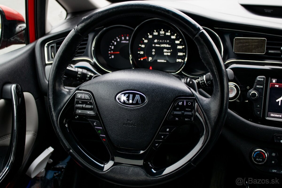 Kia Cee’d SW 1.6CRDi (2017) - 13