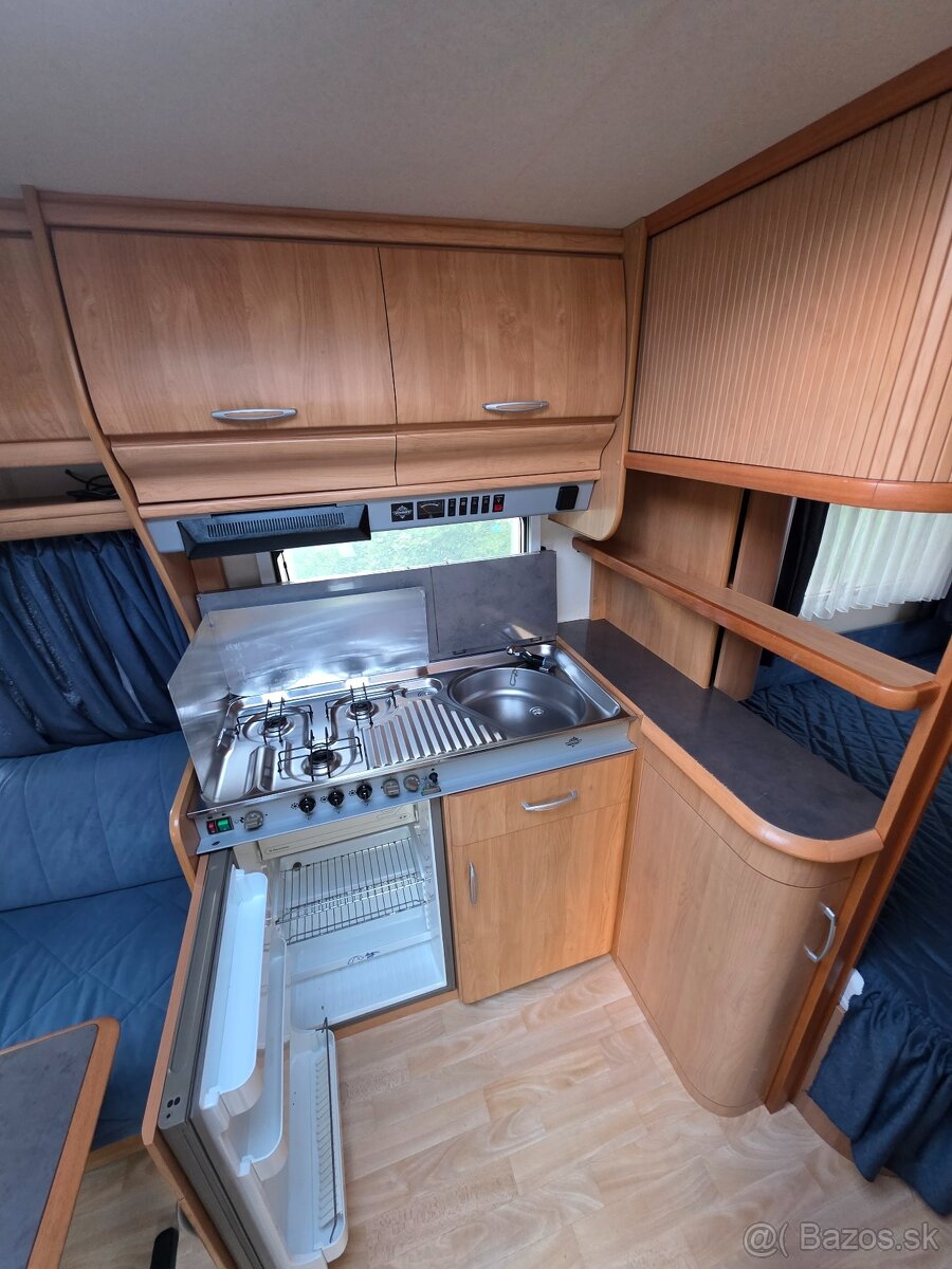 Obytny prives Hobby 460 Excellent - mover, predstan - 13