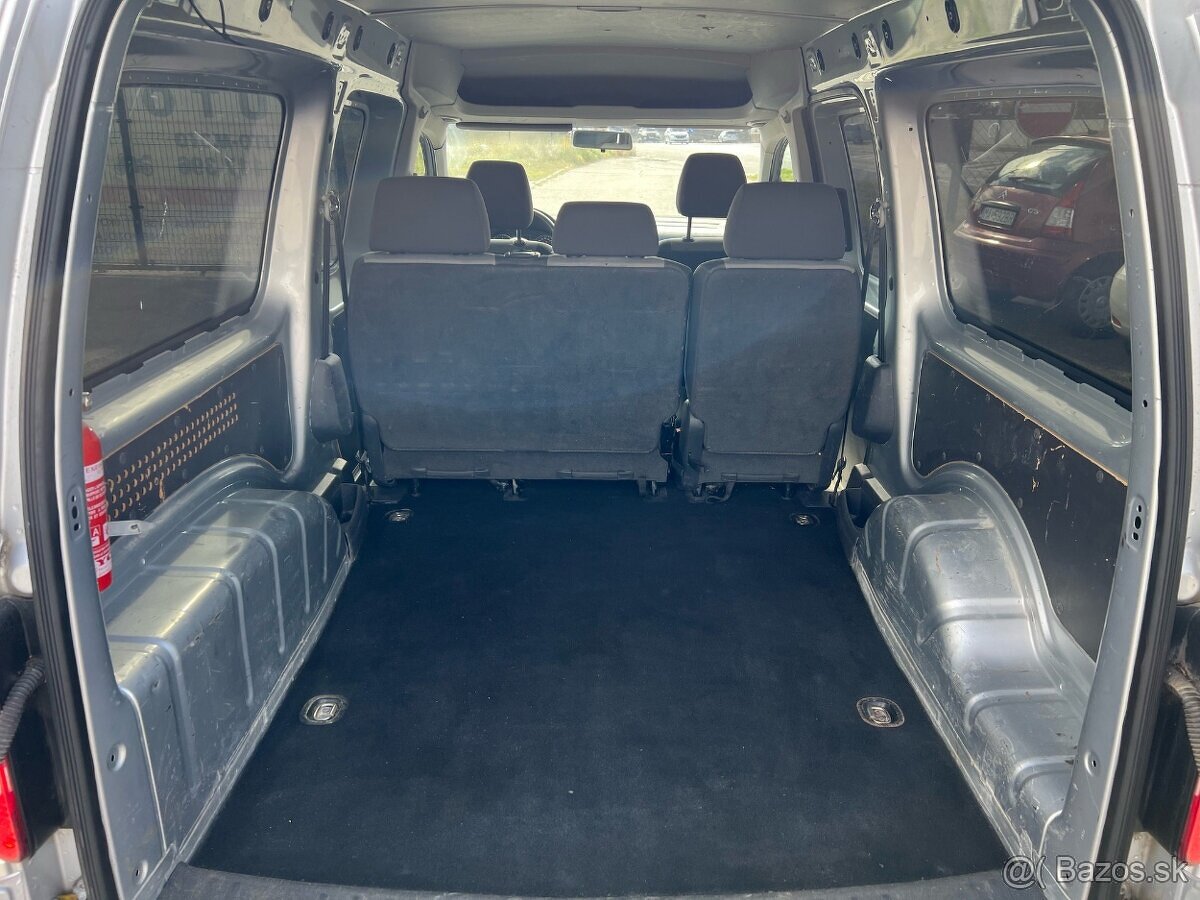 VW Caddy Maxi 2.0 TDI diesel, 103kW, MT/6, rok:04.2011. - 13