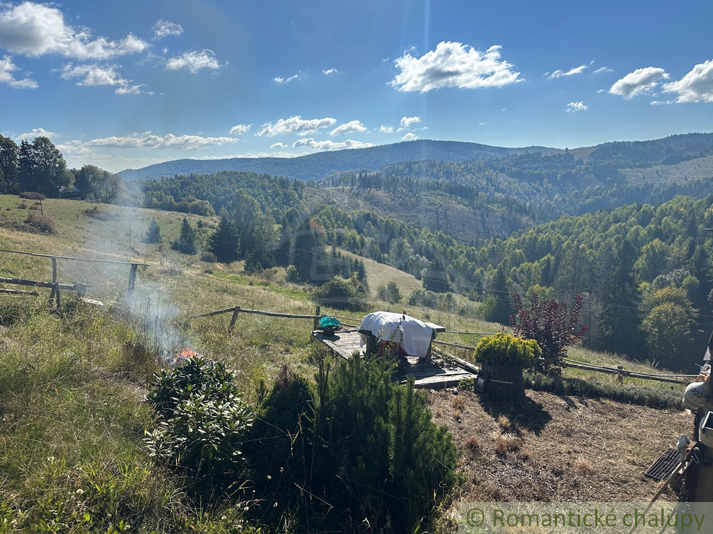 Drevenička na polosamote, obec Drábsko - 13