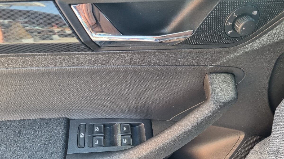 Škoda Rapid 1,0 TSi Monte Carlo 81KW DSG7 - 13