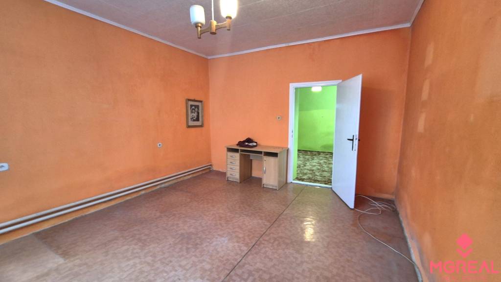 Rodinný dom Kamanová - predaj - 13