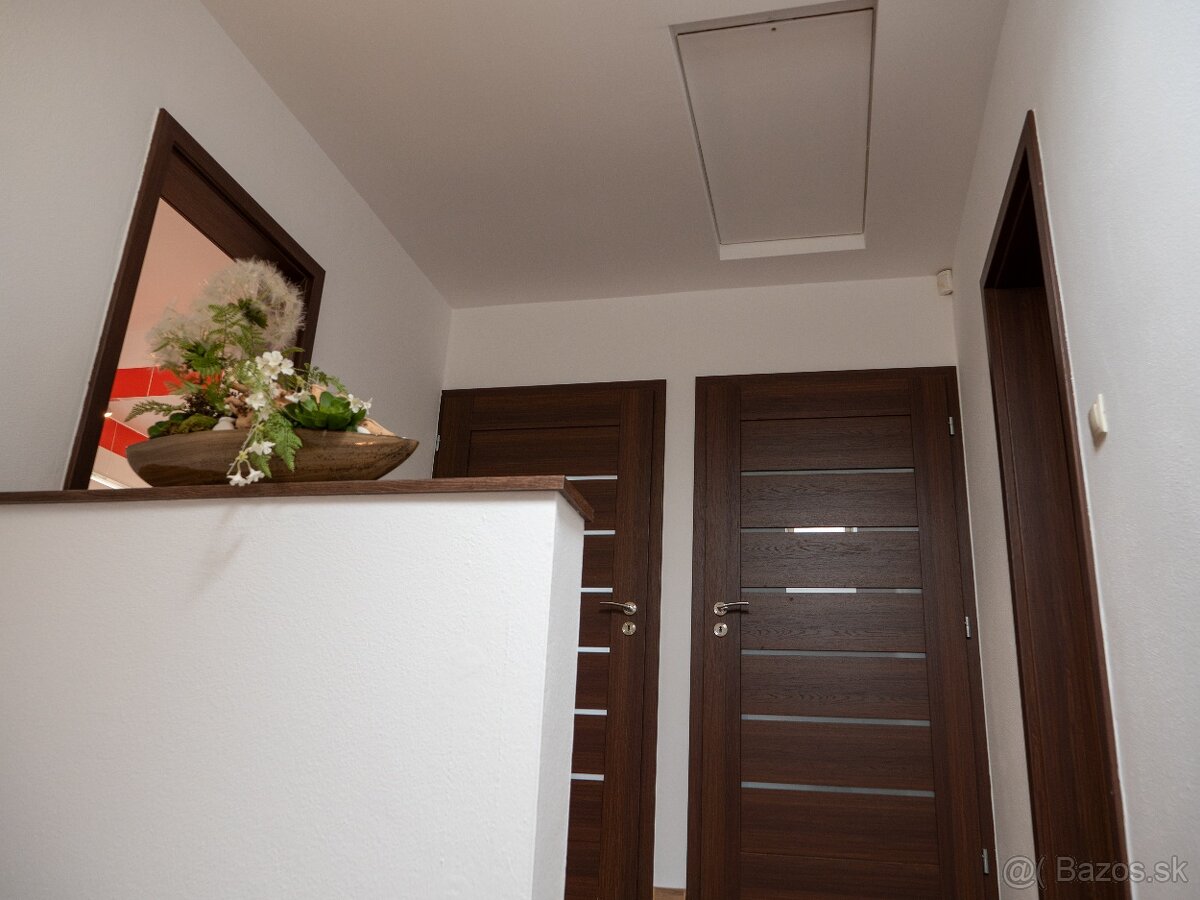 Rodinný dom s výhľadom na hrad Devín - 13