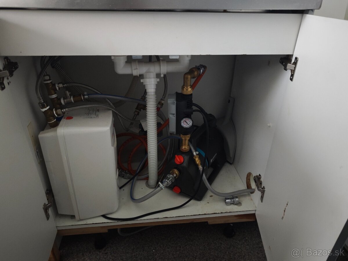 Predám predajný príves, gastro príves, gastro karavan, - 13