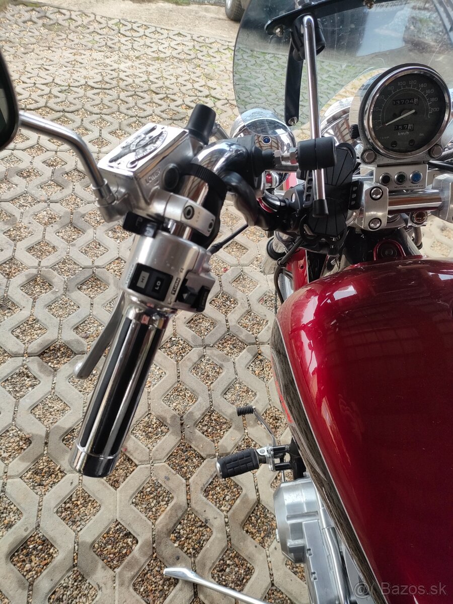 Honda Shadow VT 1100 - 13