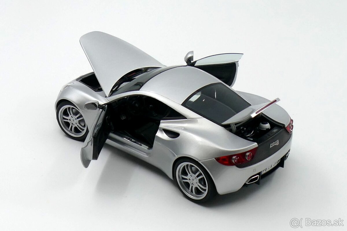 ARTEGA GT 1:18 REVELL - 13
