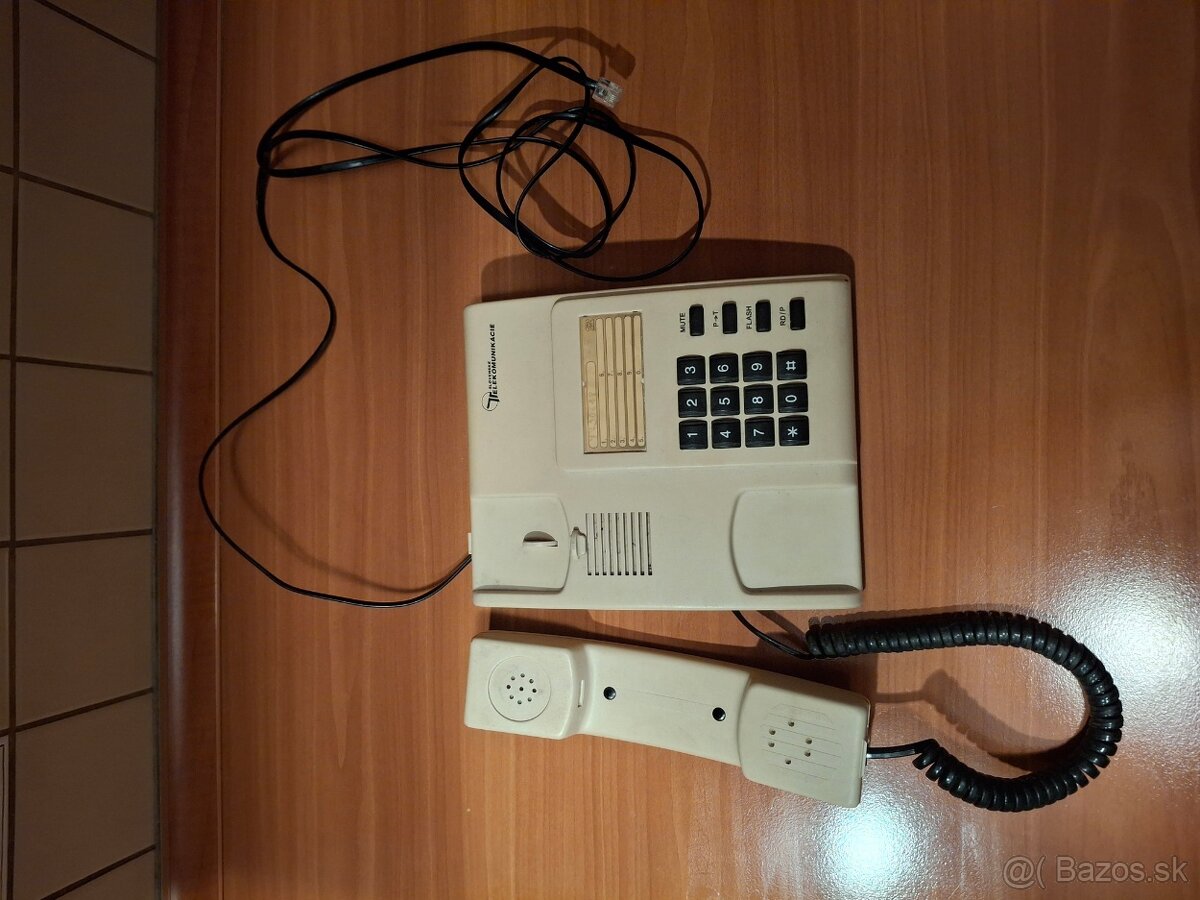 Staré telefóny - 13