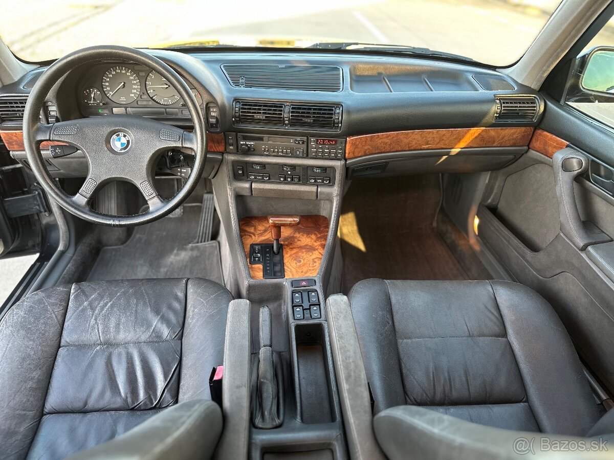 BMW Rad 7 750iL V12 E32 Long - 13