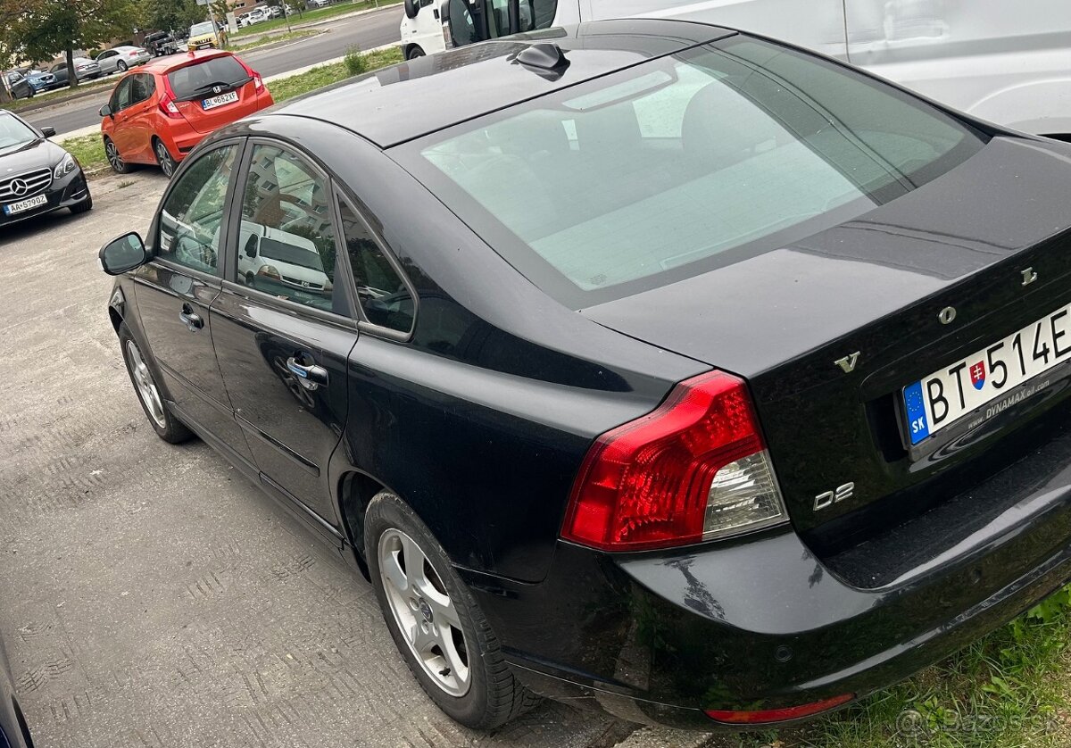 Predam Volvo S40 1.6 diesel rok 2010 - 13