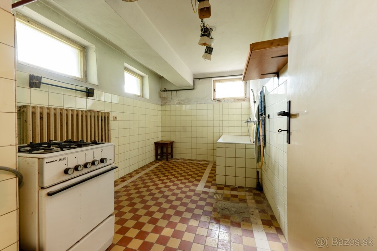 Na predaj rod. dom v NMn/V, časť Horné Samoty - REZERVOVANÉ - 13