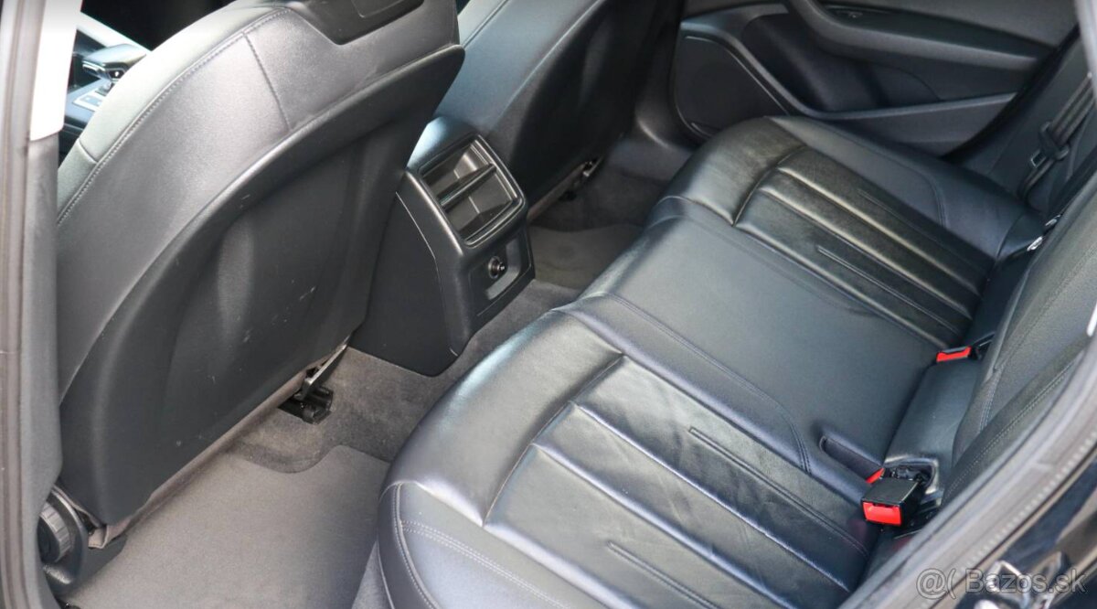 Audi A4 Avant 2.0 TDI Design - 13