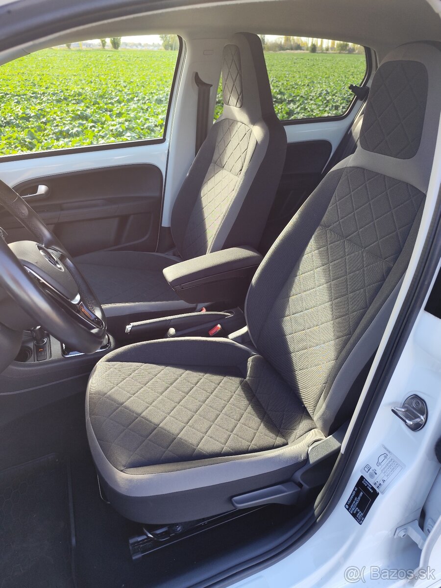 Volkswagen e-Up 61 kW - 13