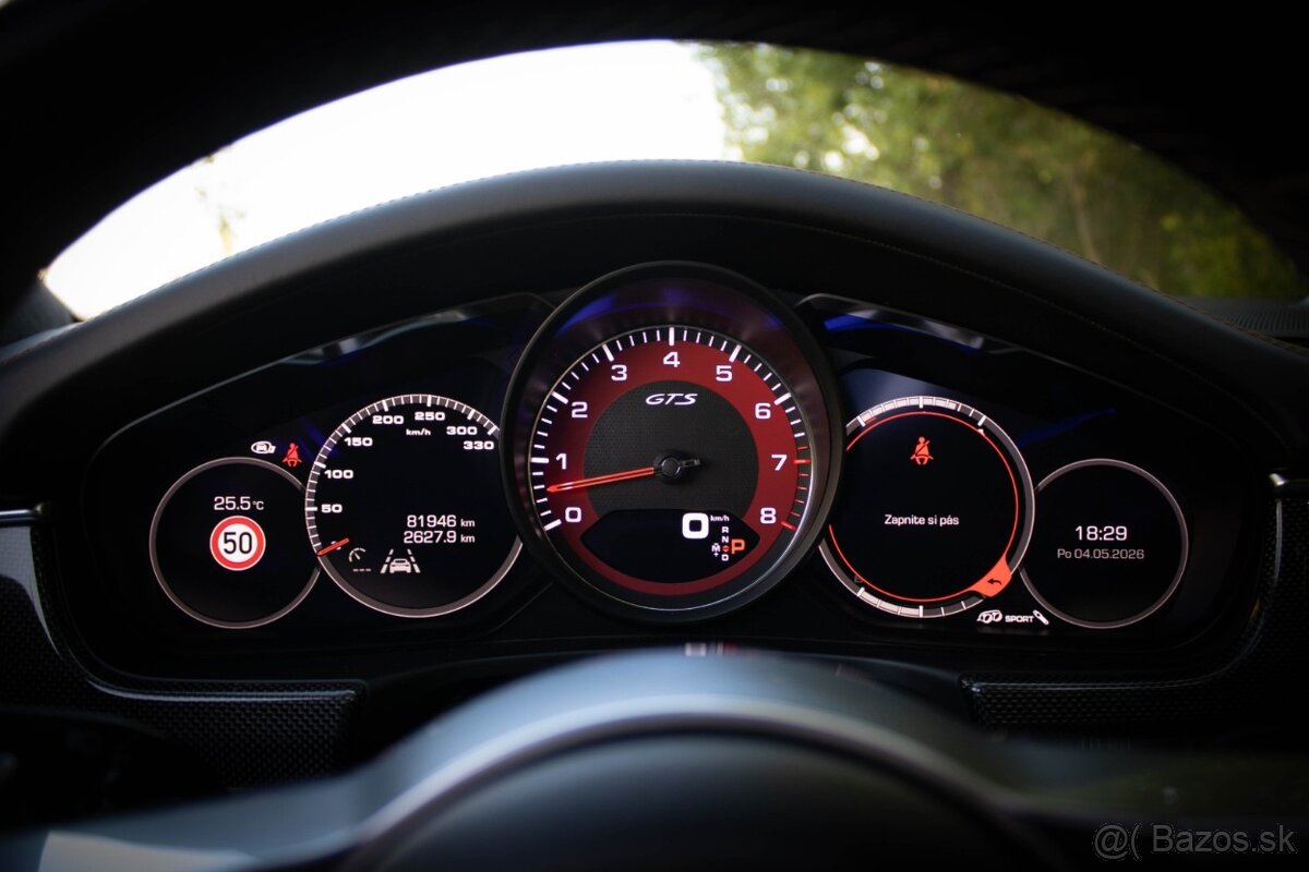 Porsche Panamera GTS / DPH / - 13