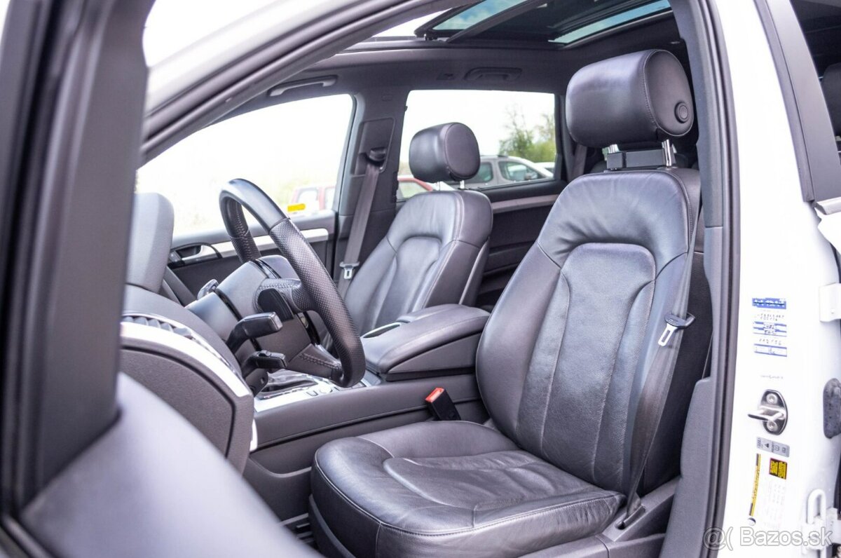 Audi Q7 3.0 Turbo Benzín Quattro 7Miest - 13
