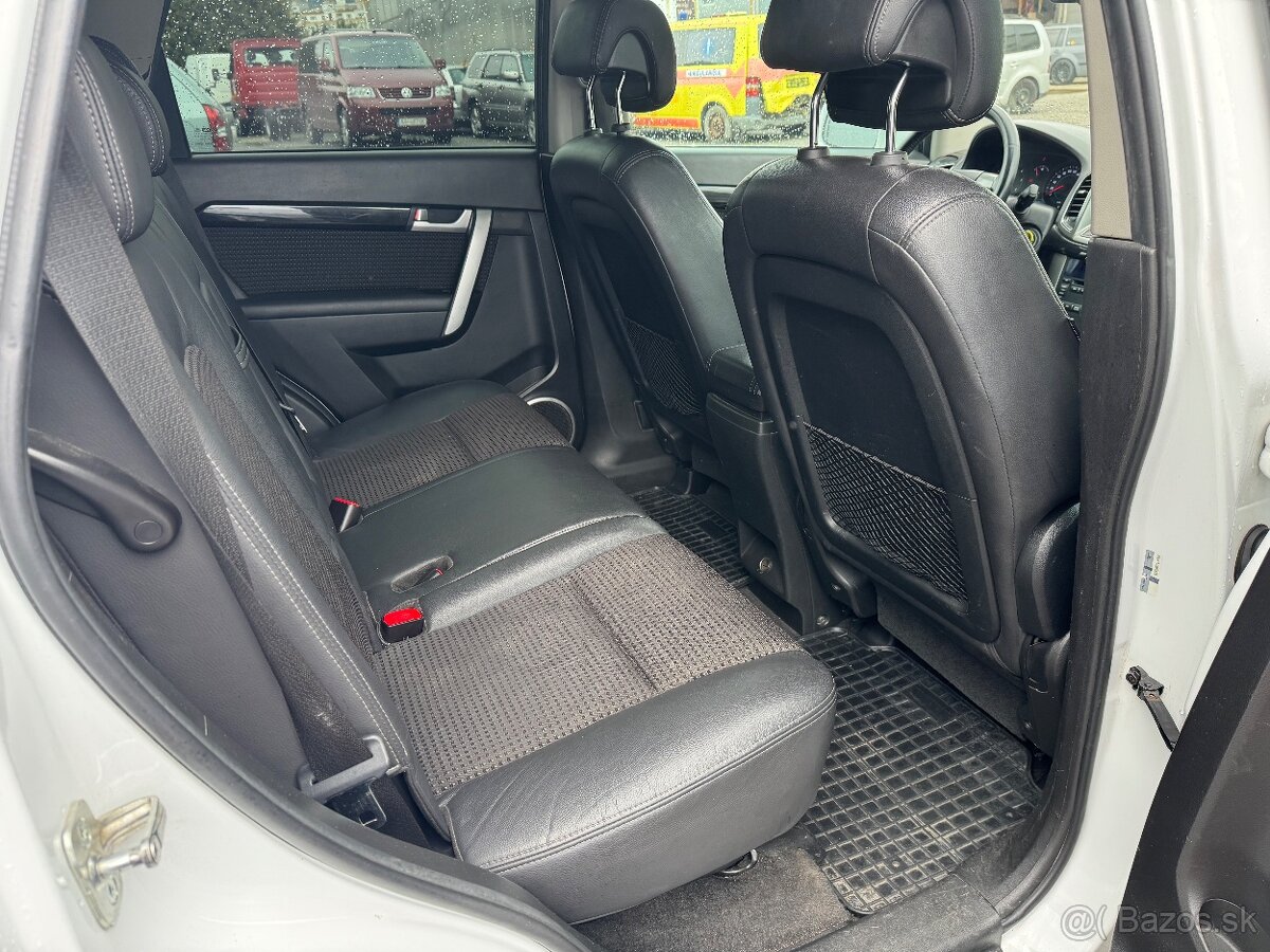 Chevrolet Captiva 2.2D 7-miestne - 13