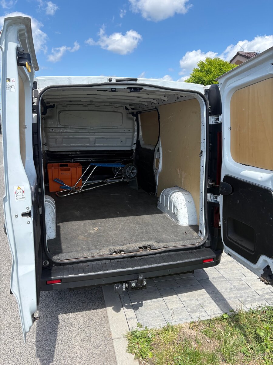 Renault Trafic - 13