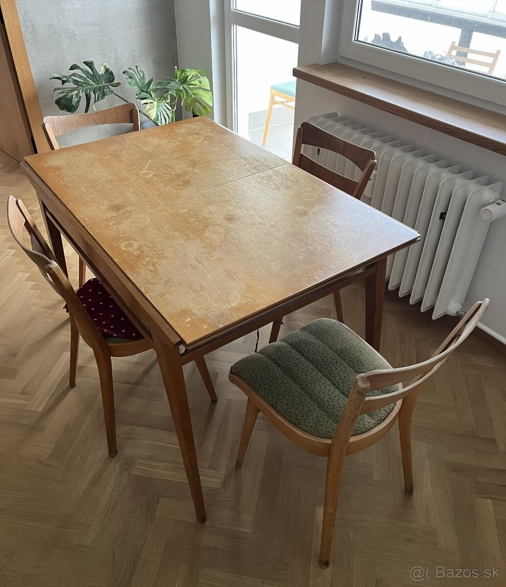 Poctivý retro rozkladací jedálenský stôl z masívu 70 roky - 13