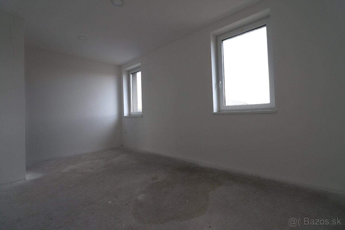 5-izbový poschodový dvojdom v širšom centre mesta - 13