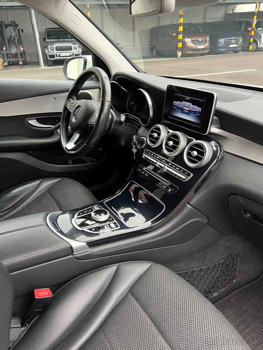 Mercedes-Benz GLC SUV 220d 4MATIC A/T - 13