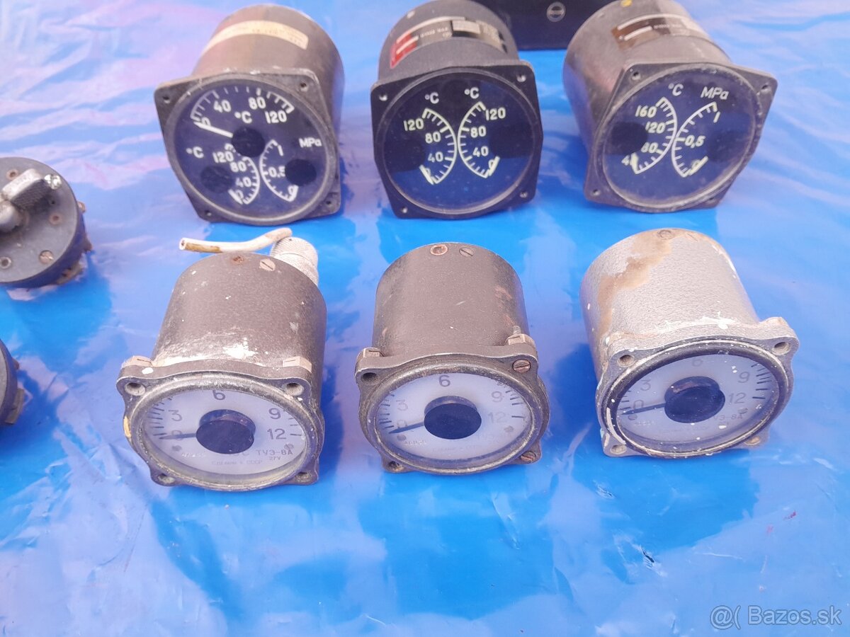 Voltmeter,ampérmeter,smaltované tabuľky. - 13