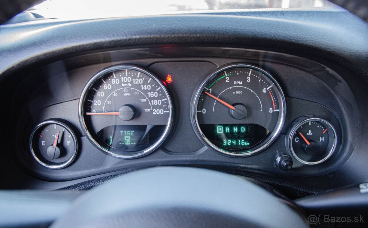 Jeep Wrangler 2.8 CRD Rubicon A/T, 147kW, A5. - 13