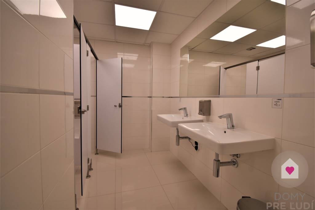 Kancelárie o rozlohe od 20 m2 do 138 m2, BA II. Nevädzova - 13